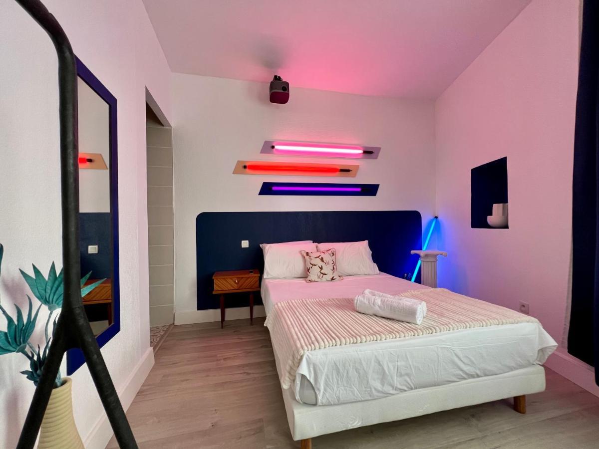 Roma Reva: Design Et Home Cinema Нім Екстер'єр фото