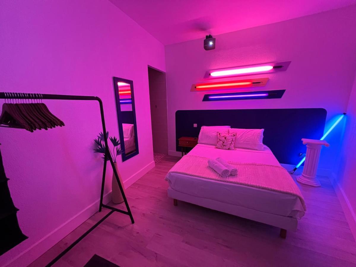 Roma Reva: Design Et Home Cinema Нім Екстер'єр фото